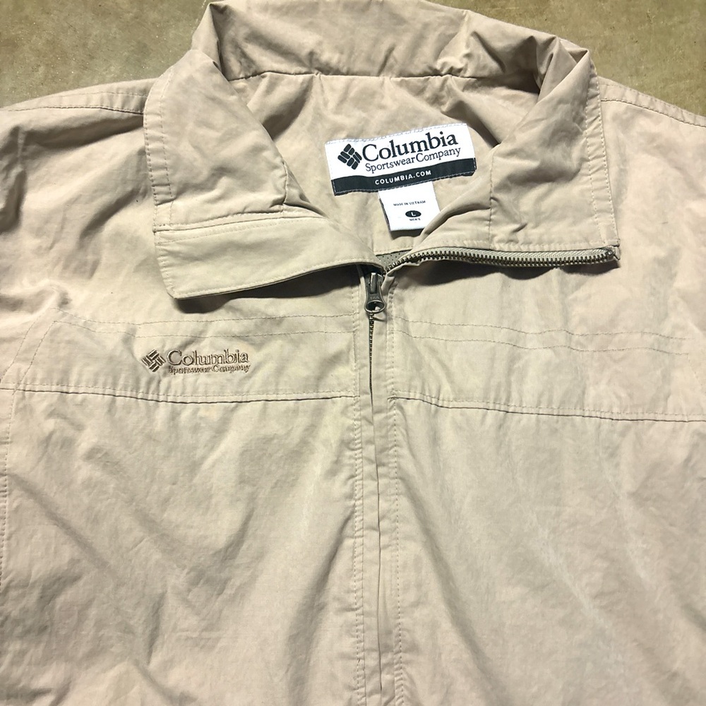 columbia windbreaker